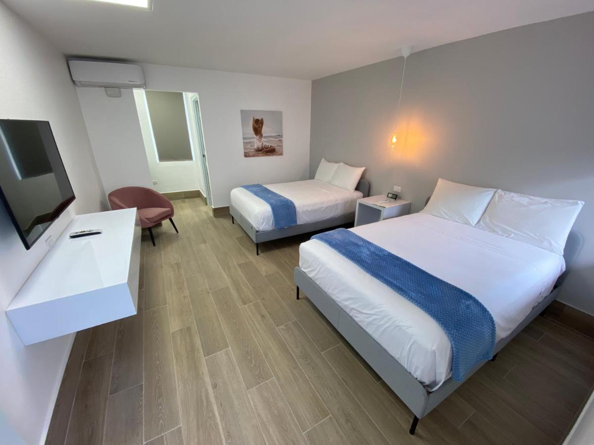 Hotel Marina De Salinas Extérieur photo